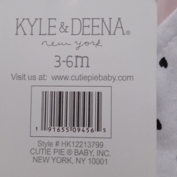 Kyle&Deena ruffled rose heart onezie - Picture 3 of 7